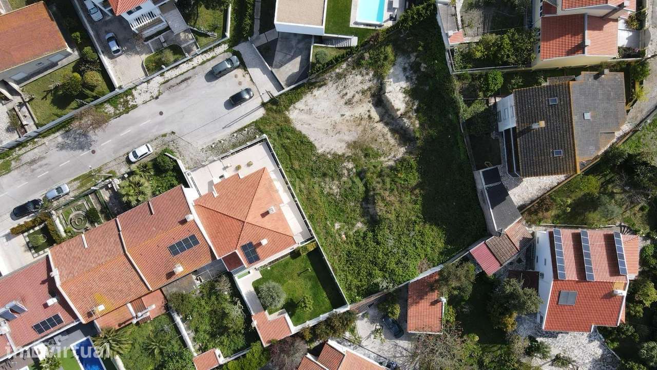 Terreno de 911m2 com Projeto Aprovado na Charneca de Caparica, Almada - Grande imagem: 3/10