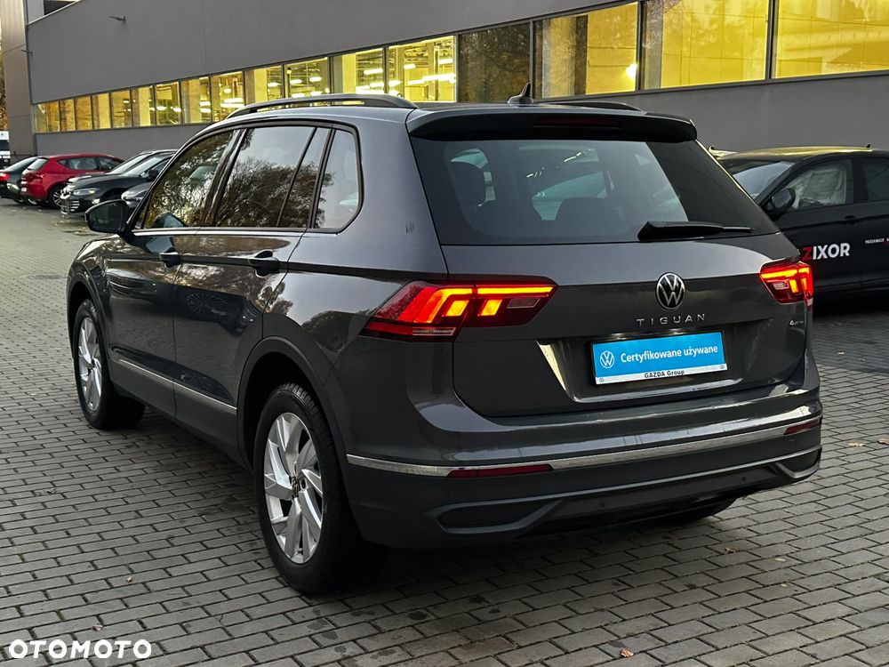 Volkswagen Tiguan 2.0 TDI SCR 4Mot Life DSG - 10