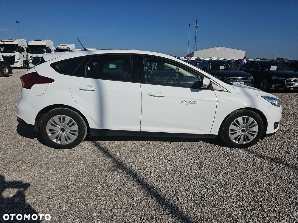 Ford Focus 1.5 EcoBlue Trend - 4