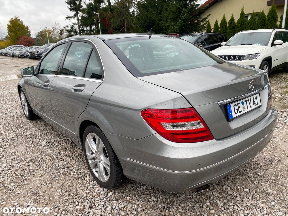 Mercedes-Benz Klasa C 180 (BlueEFFICIENCY) Avantgarde - 13