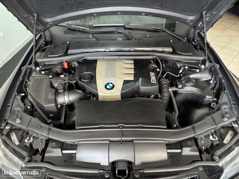 BMW 320 d Sport - 21