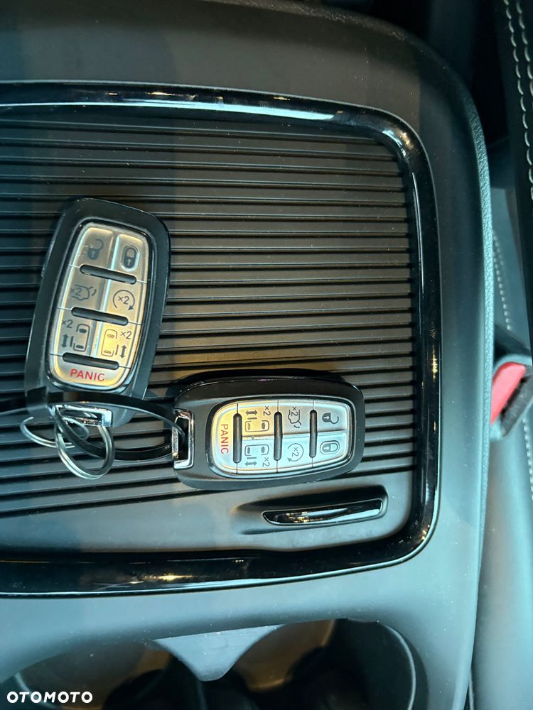 Chrysler Pacifica - 25
