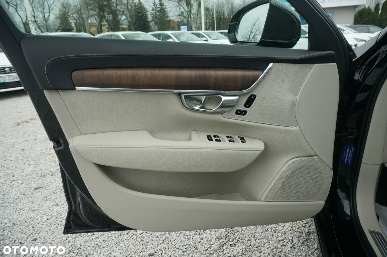 Volvo S90 - 23