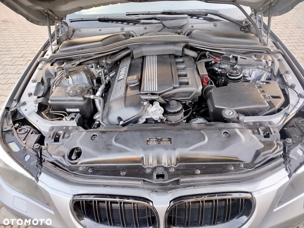BMW Seria 5 520i - 21