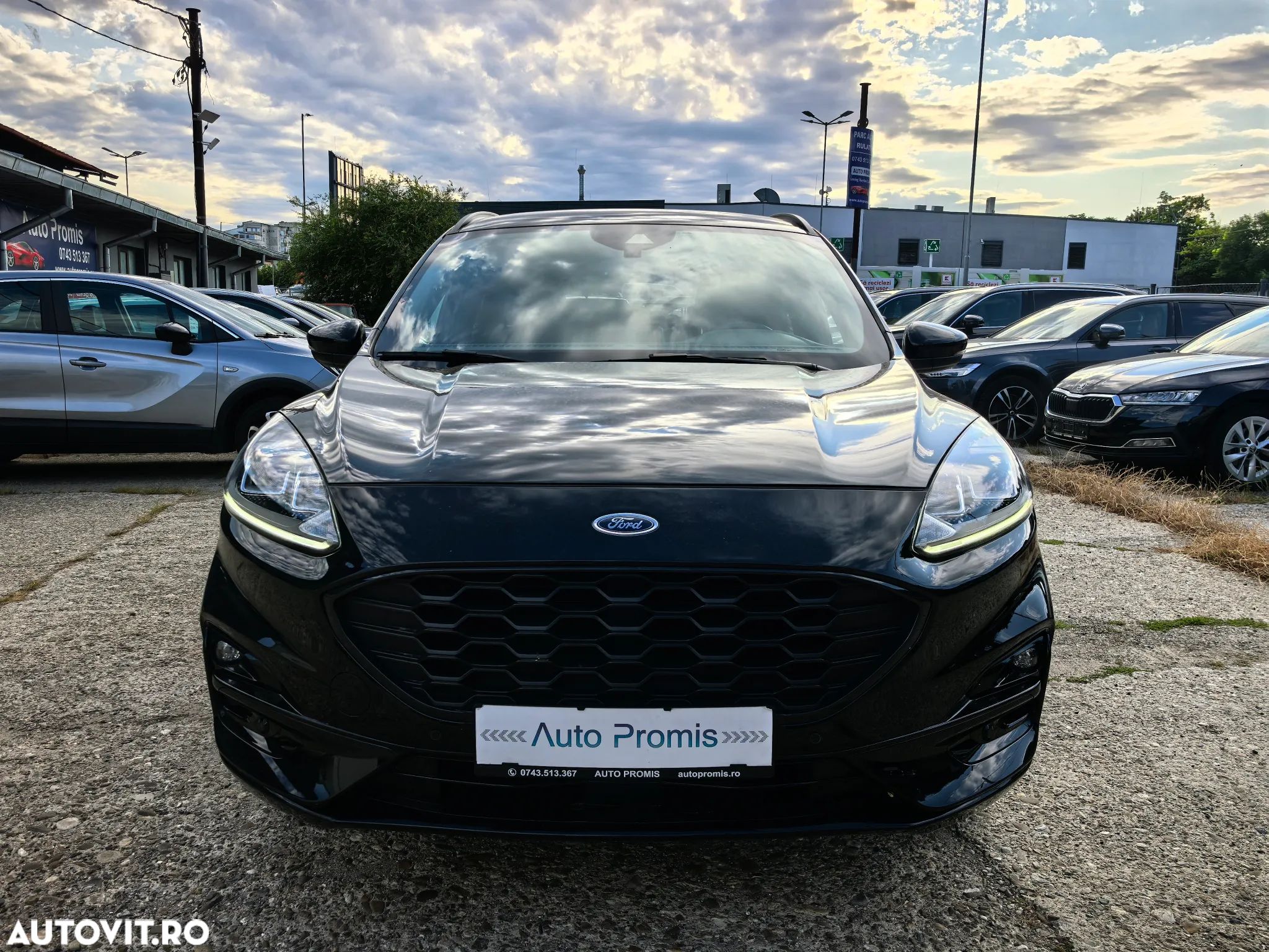 Ford Kuga 2.0 EcoBlue 4x4 Aut. ST-LINE - 1