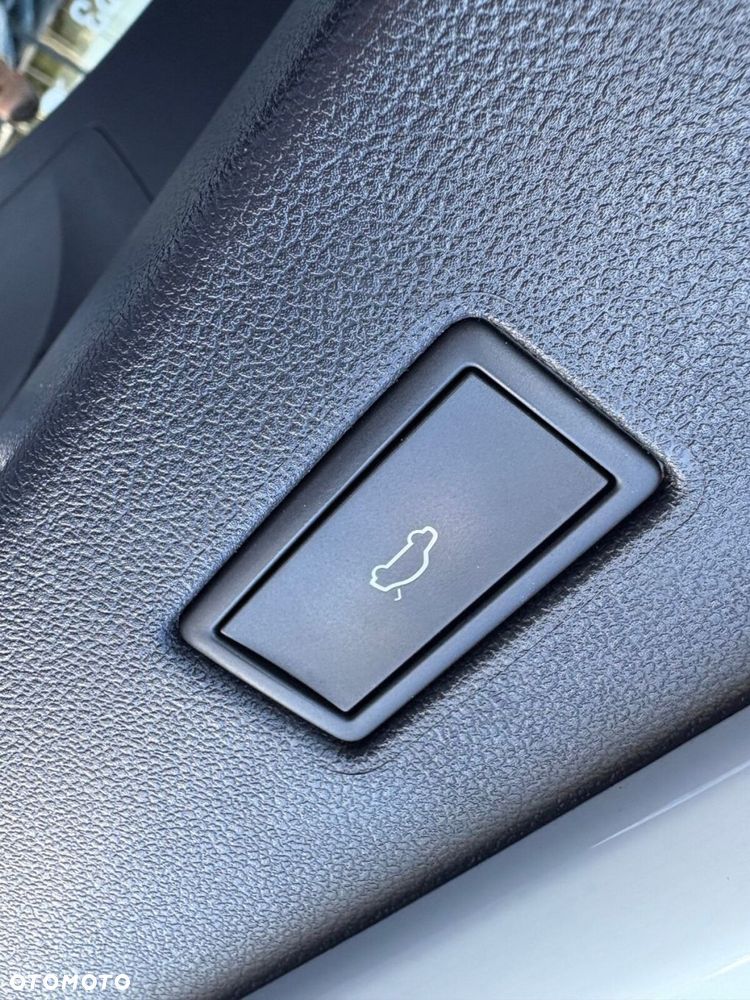 Volkswagen Tiguan Allspace - 21