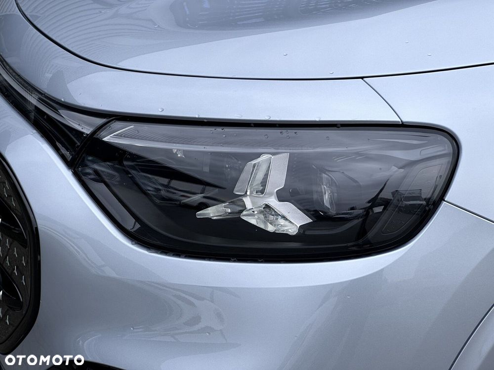 Mercedes-Benz GLB 250+ EQ 85kWh - 10