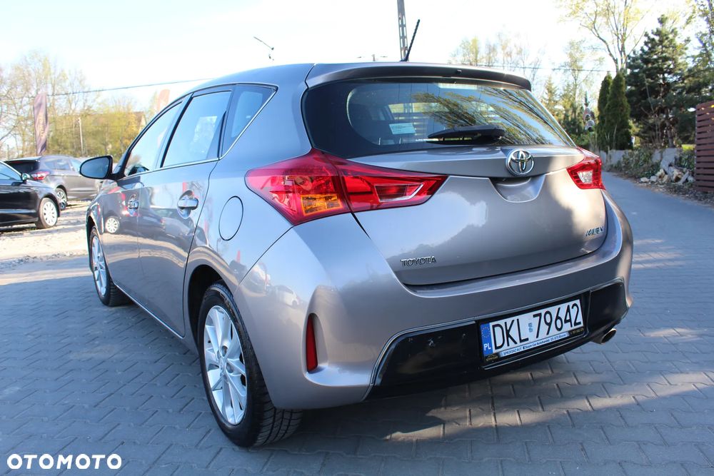 Toyota Auris 2.0 D-4D Premium - 5