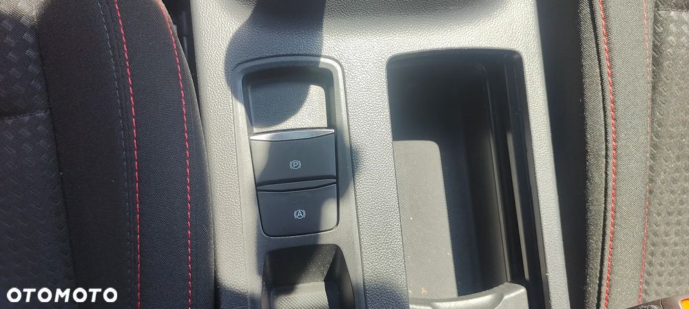 Ford Focus 1.5 EcoBlue Start-Stopp-System ST-LINE X - 23