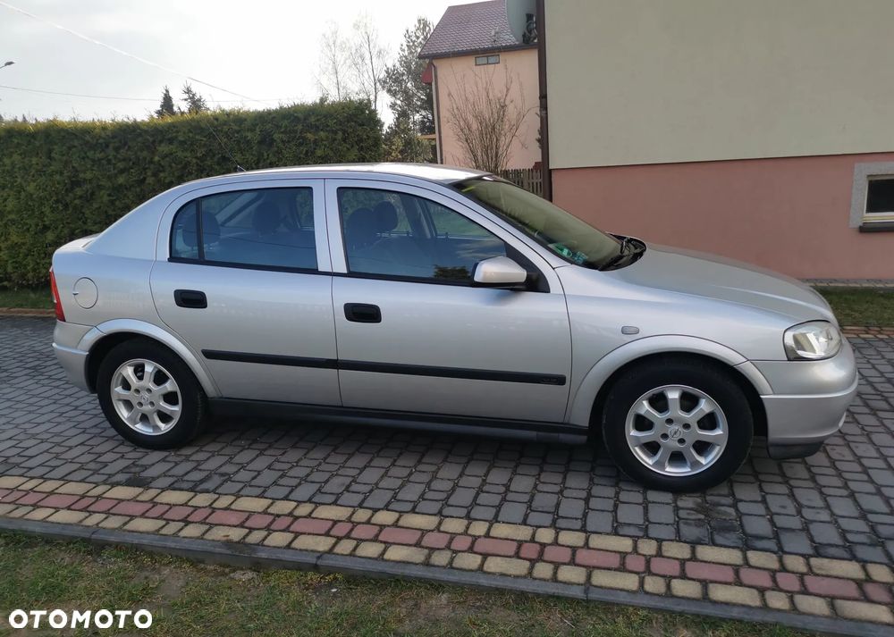 Opel Astra - 5