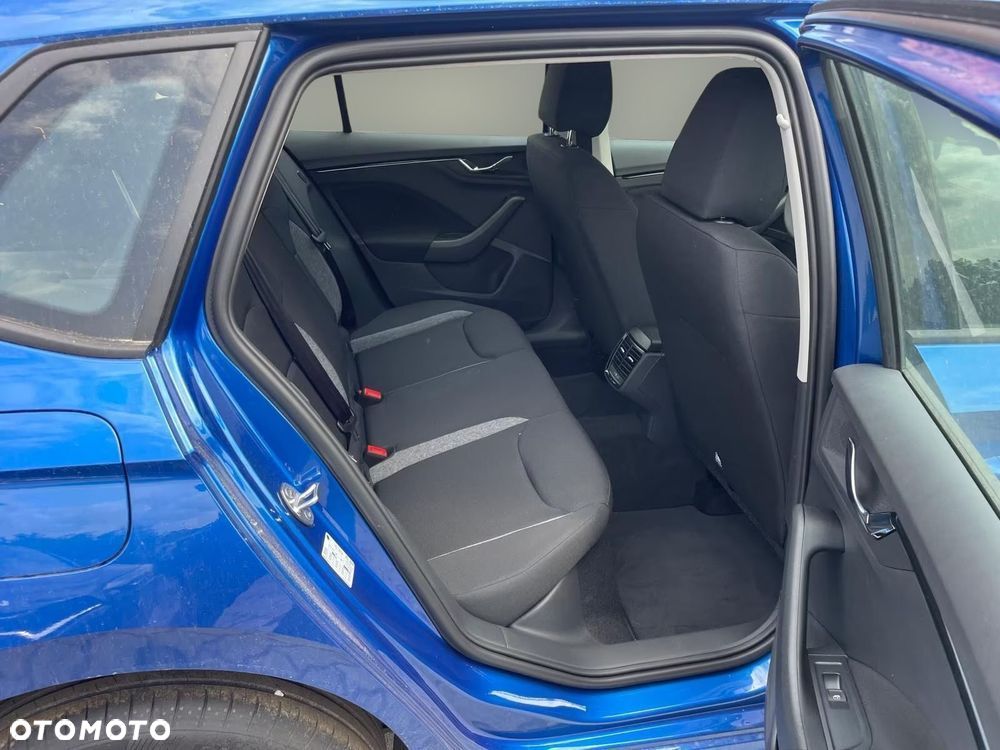 Skoda Kamiq 1.0 TSI Essence - 8