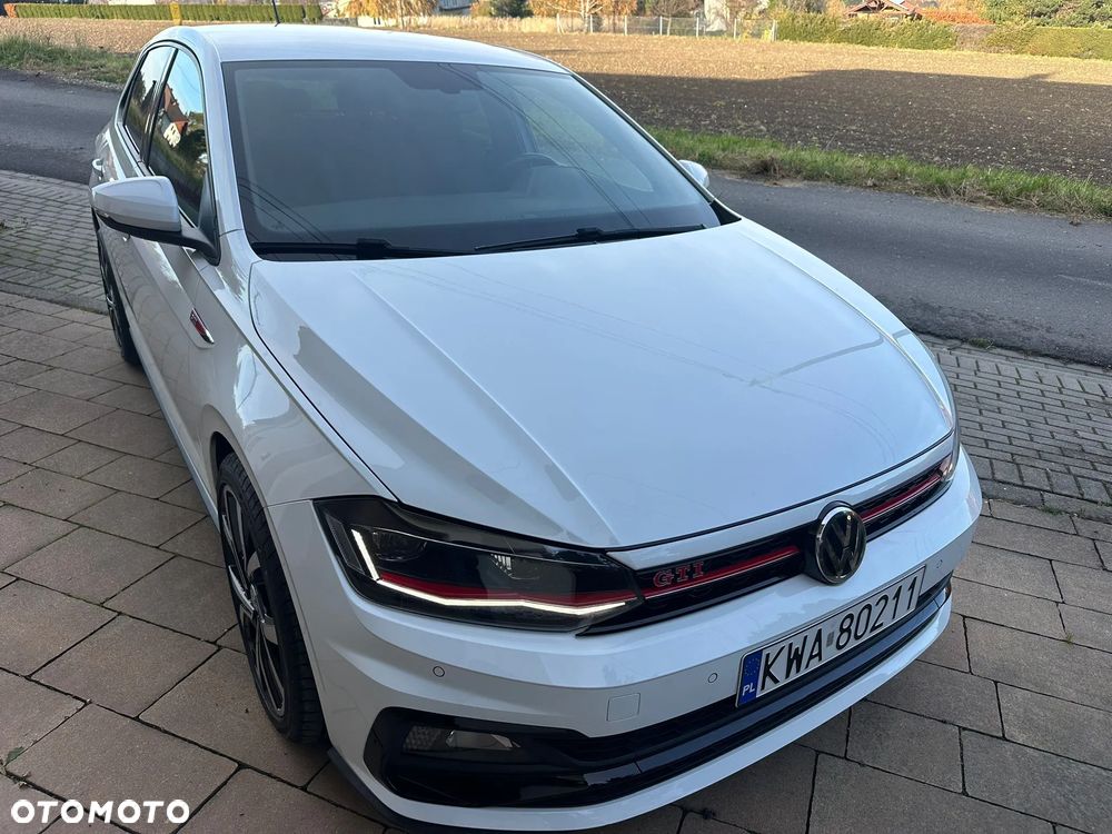 Volkswagen Polo 2.0 TSI DSG GTI - 32