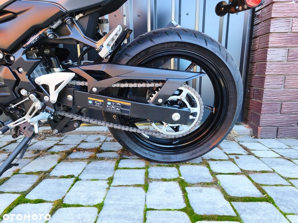 Kawasaki Z - 13