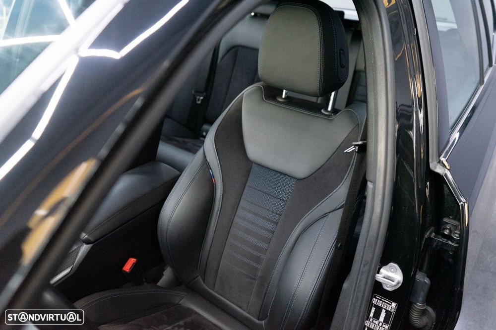 BMW 320 e Pack M Auto - 25