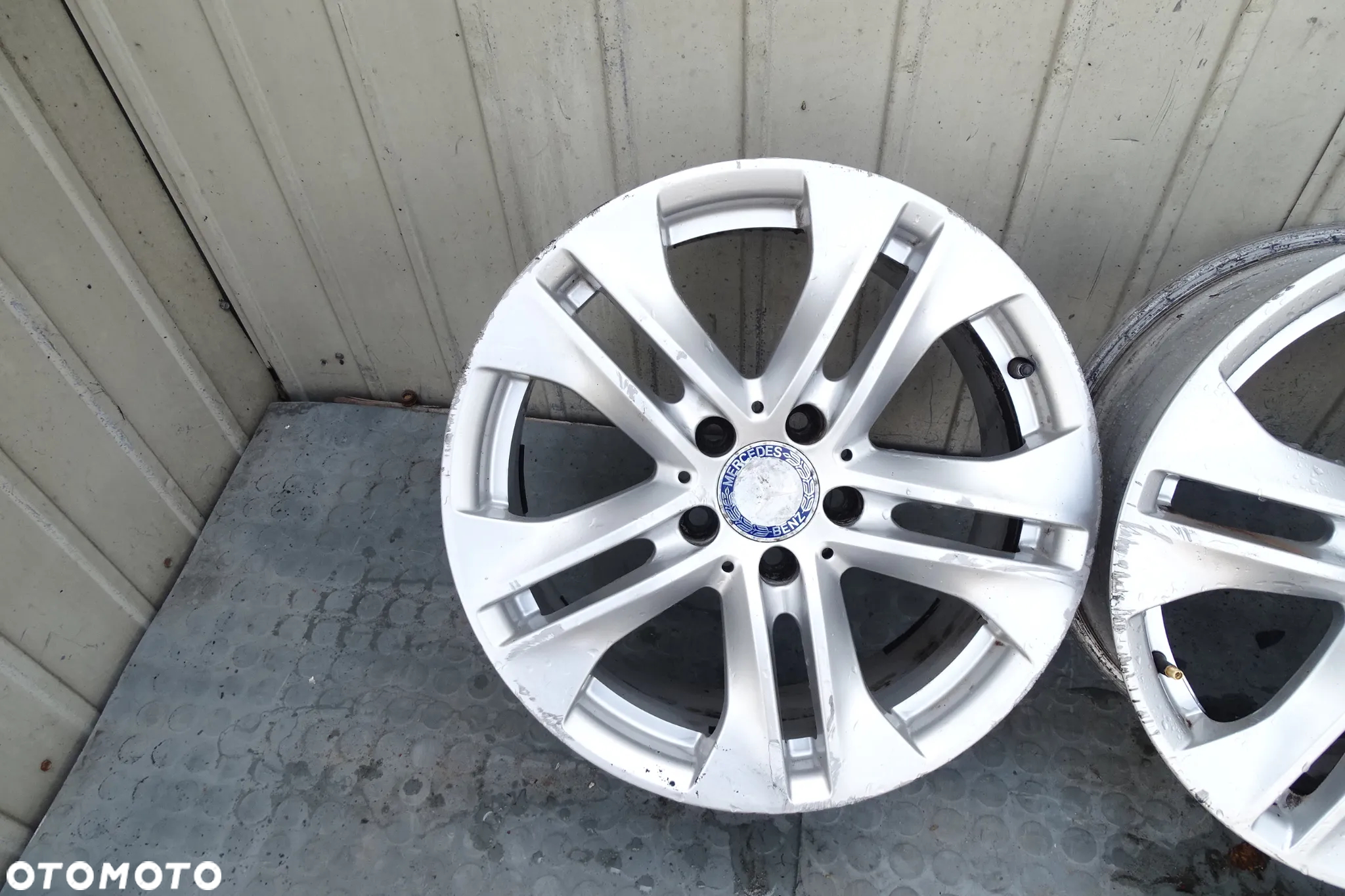 Mercedes-Benz W207 E klasa felgi Aluminiowe  7,5jx17" ET45 5x112 A2074010602 - 5