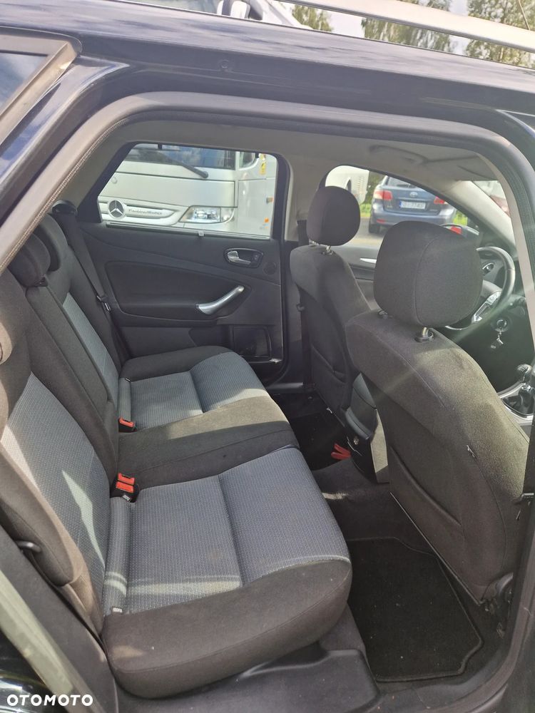 Ford Mondeo 2.0 TDCi Titanium - 11
