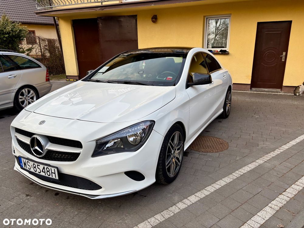 Mercedes-Benz CLA 250 4Matic 7G-DCT - 5