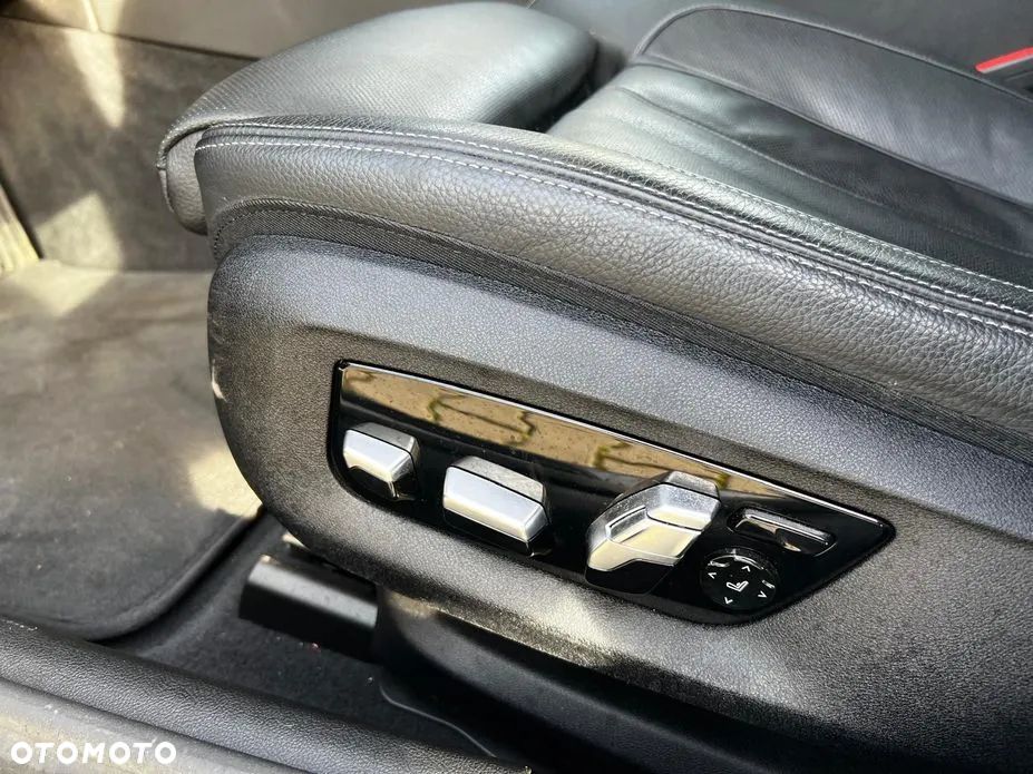 BMW Seria 5 530e Luxury Line - 22