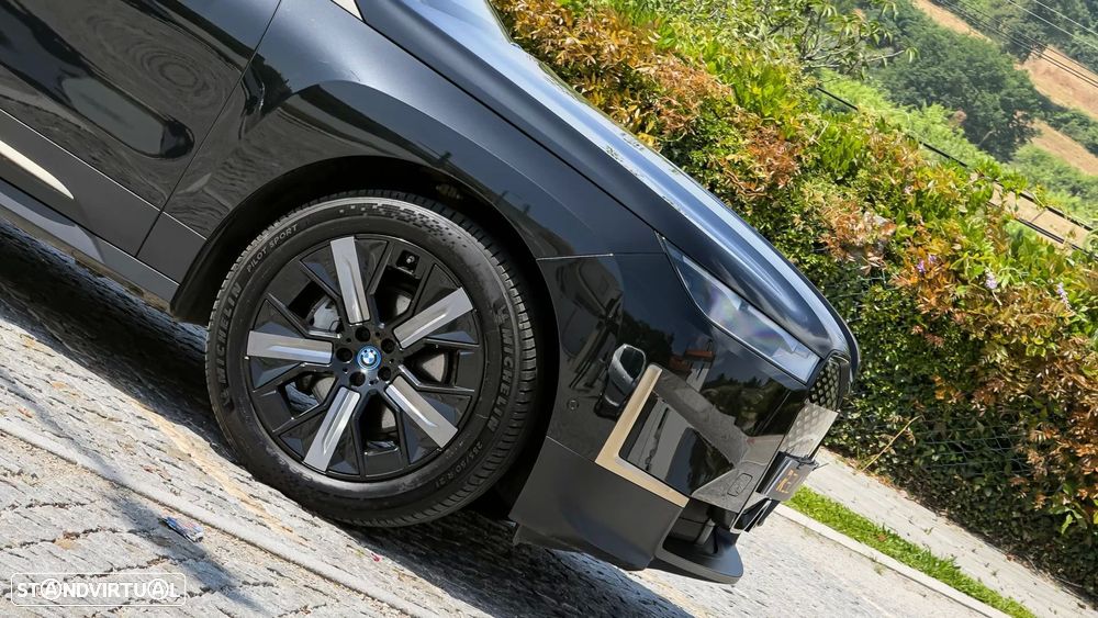 BMW iX xDrive 40 - 5
