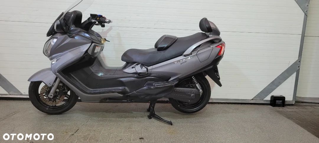 Suzuki Burgman - 1
