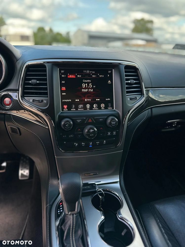 Jeep Grand Cherokee - 11