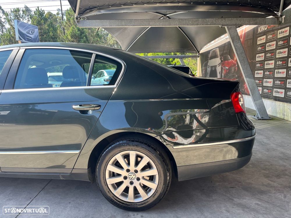VW Passat 2.0 TDI Highline - 9