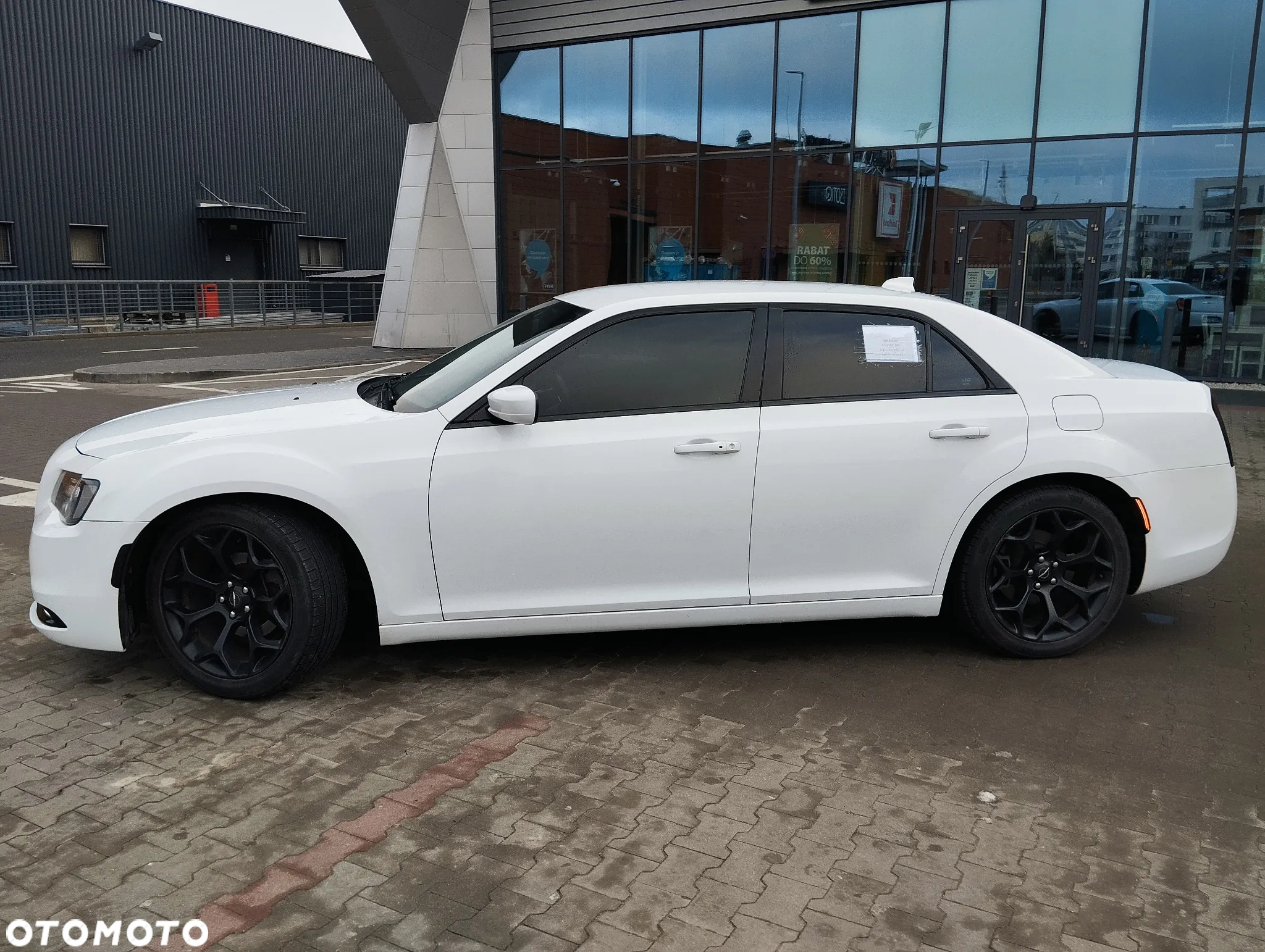 Chrysler 300s - 26