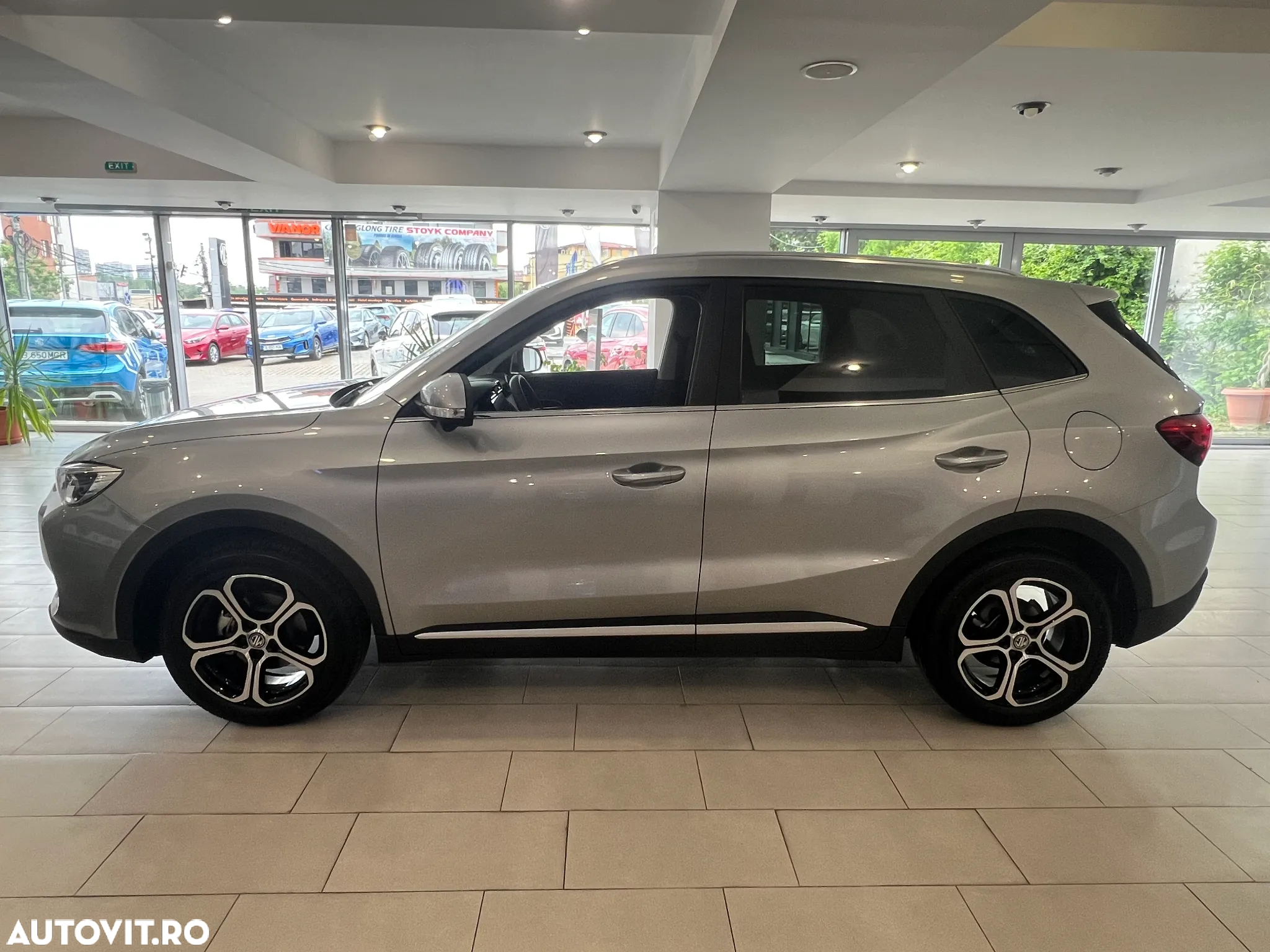 MG ZS - 7