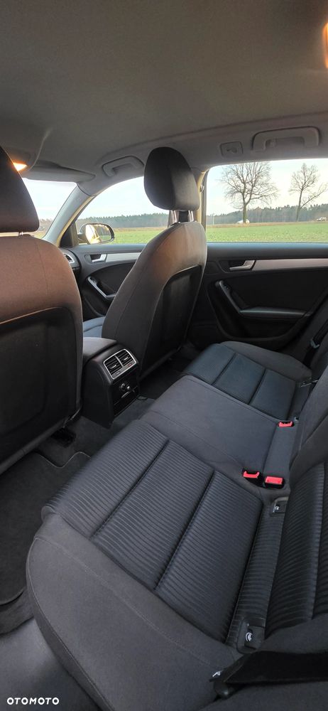 Audi A4 Avant 2.0 TDI - 15