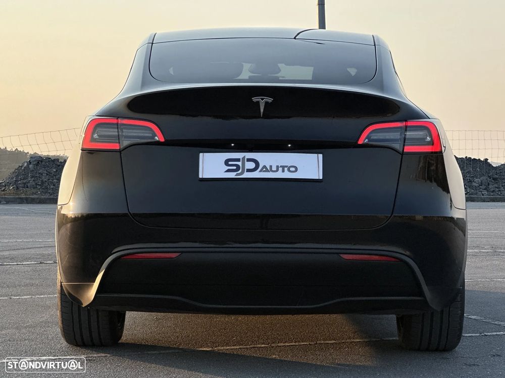 Tesla Model Y RWD - 6