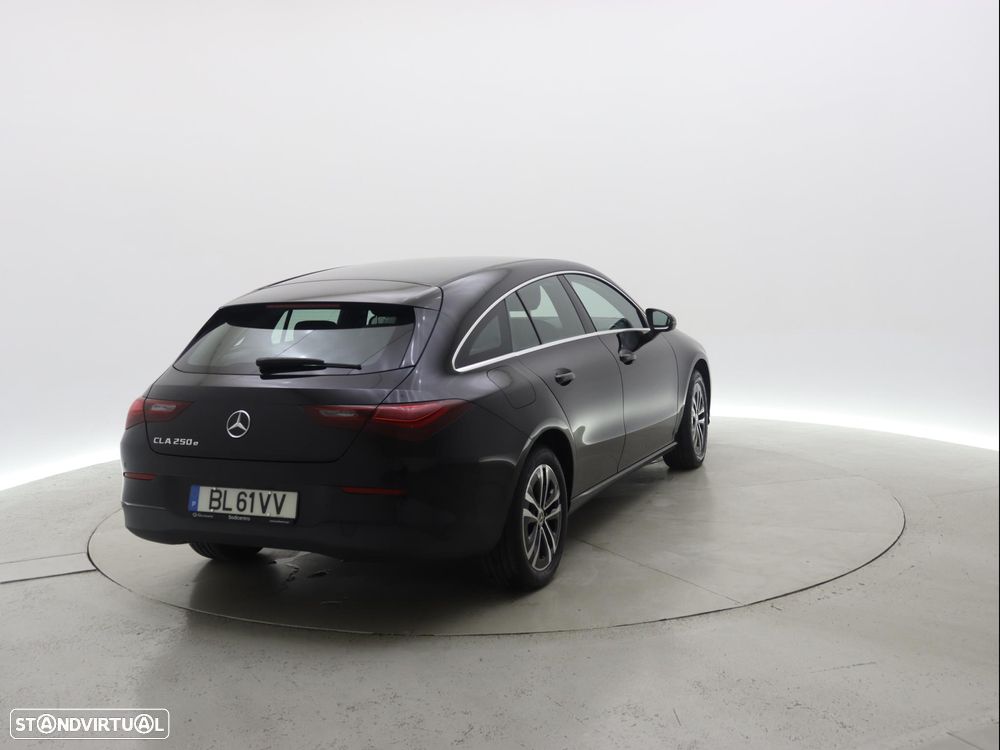 Mercedes-Benz CLA 250 e - 6