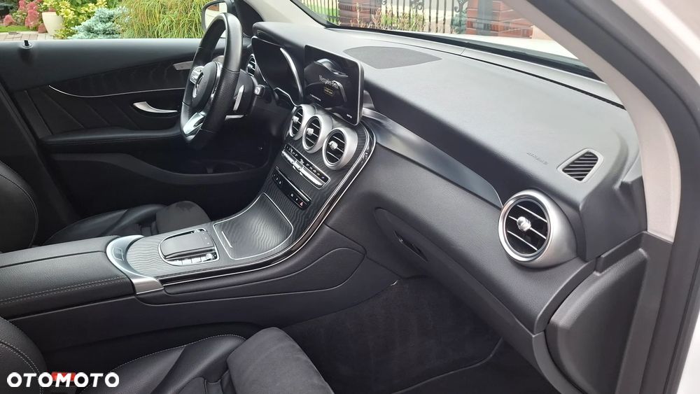 Mercedes-Benz GLC 200 d 4Matic 9G-TRONIC Exclusive - 16