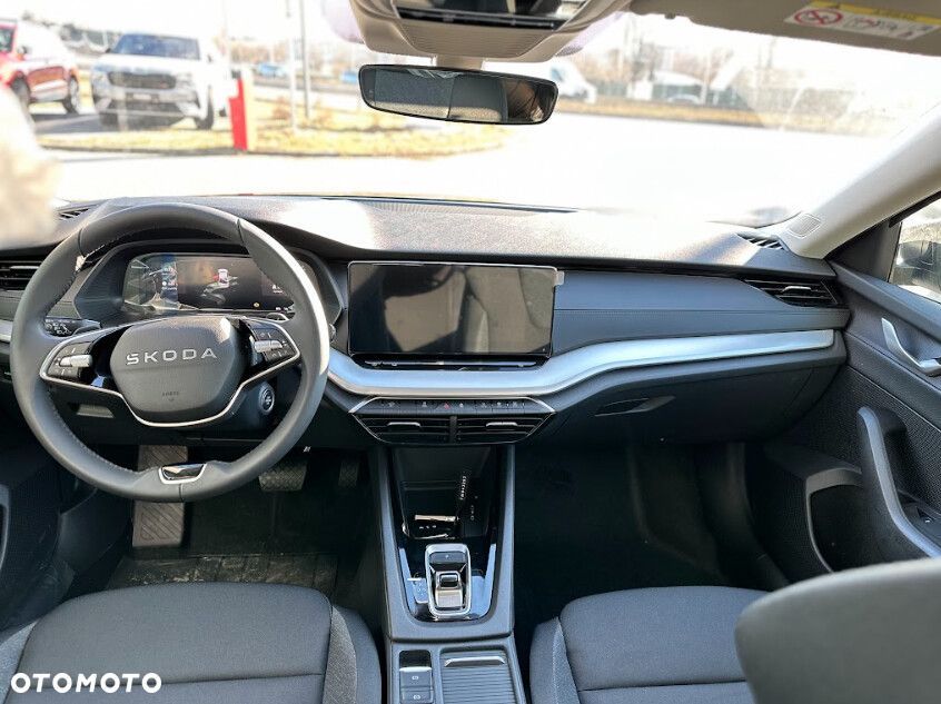 Skoda Octavia 2.0 TDI Edition 130 Essence DSG - 10