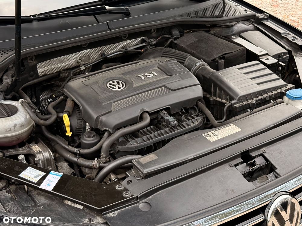 Volkswagen Passat 1.8 TSI BMT Comfortline - 25