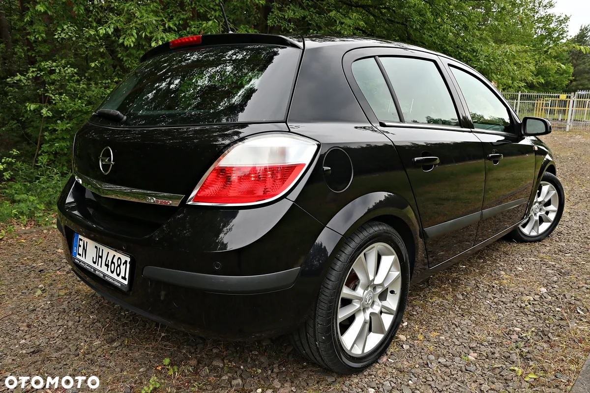 Opel Astra 2.0 Turbo Sport - 22
