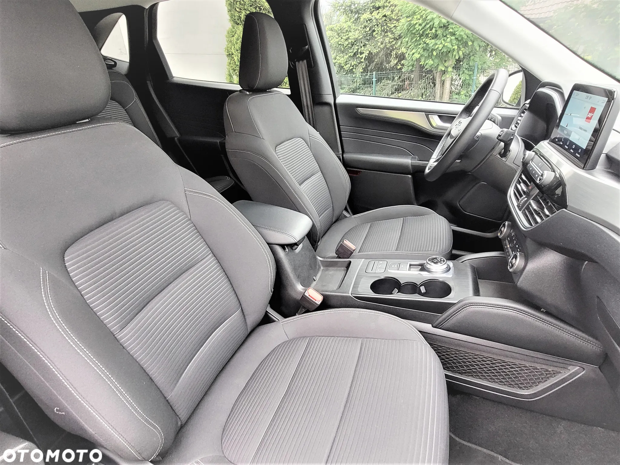 Ford Kuga 2.5 Duratec FHEV 4x4 GRAPHITE TECH EDITION - 11