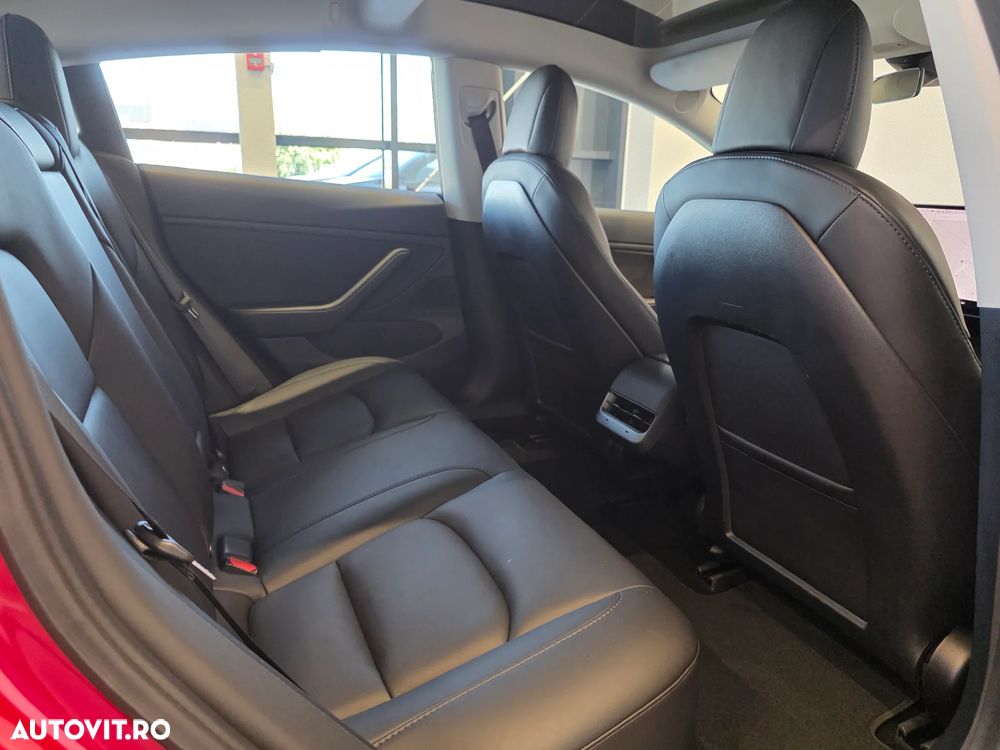 Tesla Model 3 Langstreckenbatterie Allradantrieb Dual Motor - 9