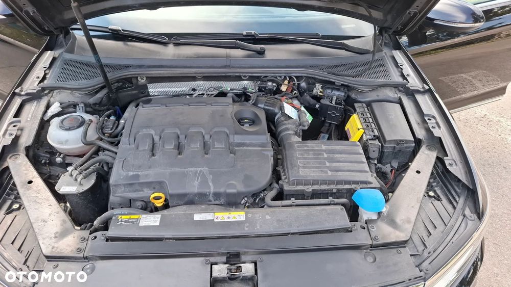 Volkswagen Passat 2.0 TDI SCR DSG Elegance - 12