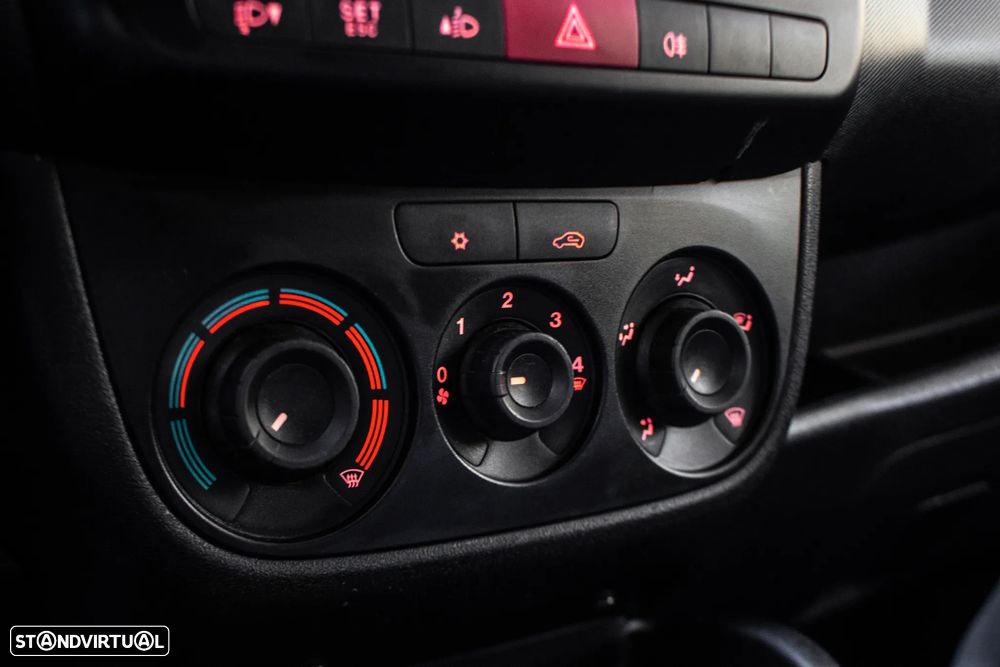 Opel Combo 1.3 CDTi - 17