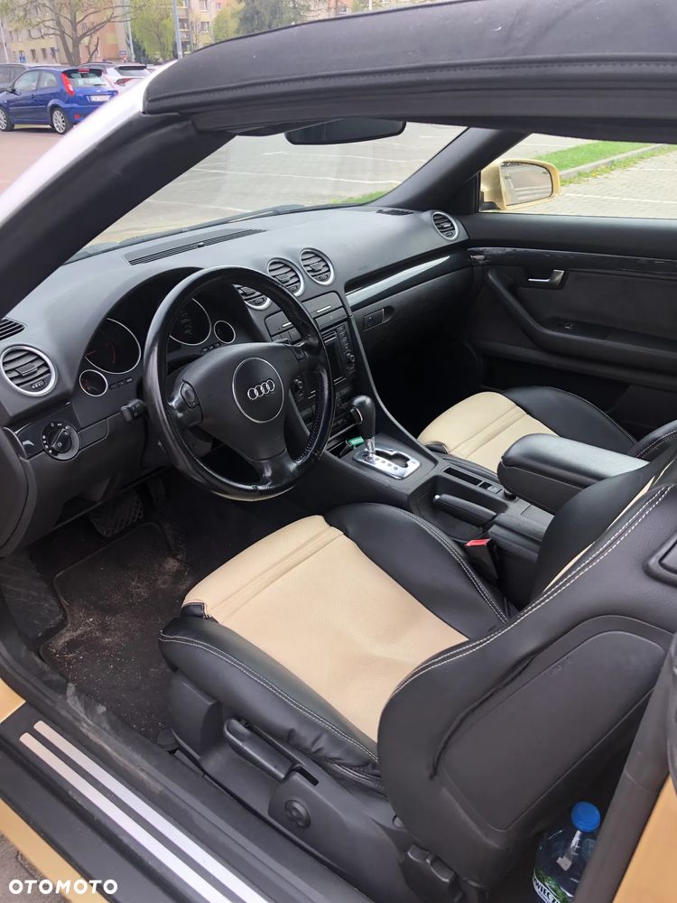 Audi A4 Cabrio - 8