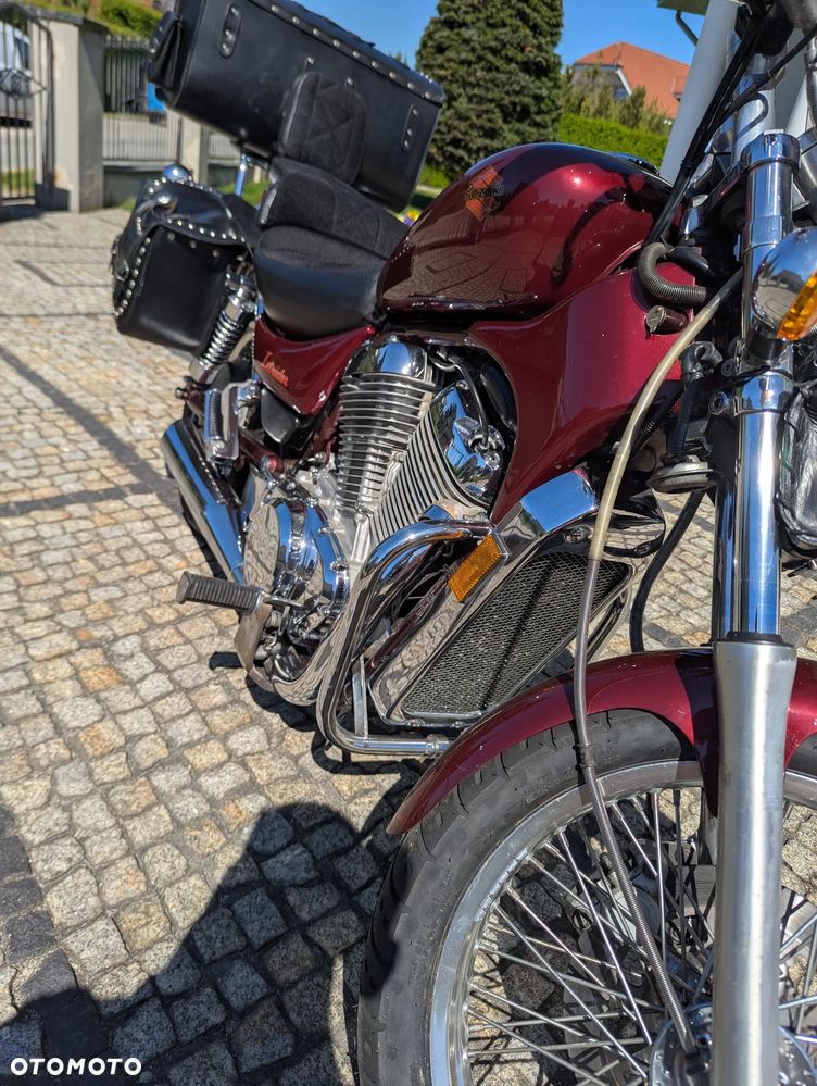 Suzuki Intruder - 9