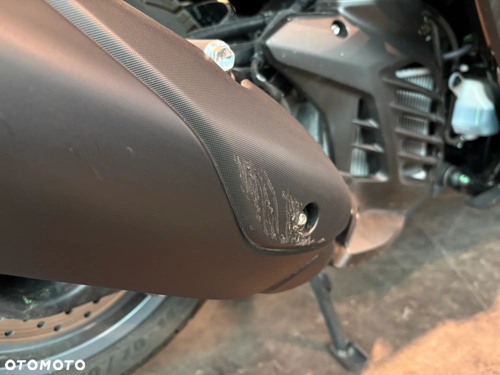 Yamaha X-max - 8