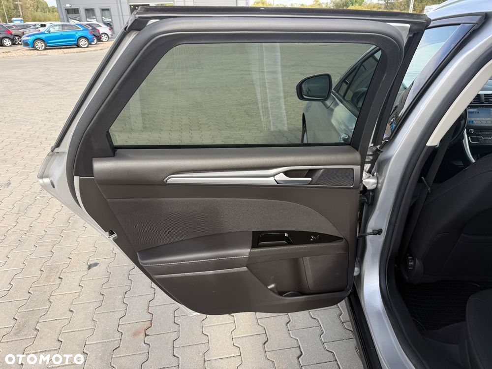Ford Mondeo 2.0 TDCi STart-Stopp Titanium - 19