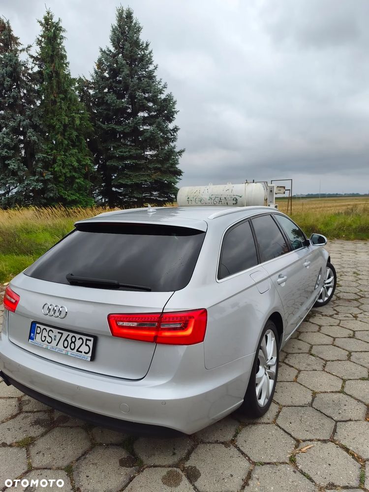 Audi A6 Avant 2012 photo 3