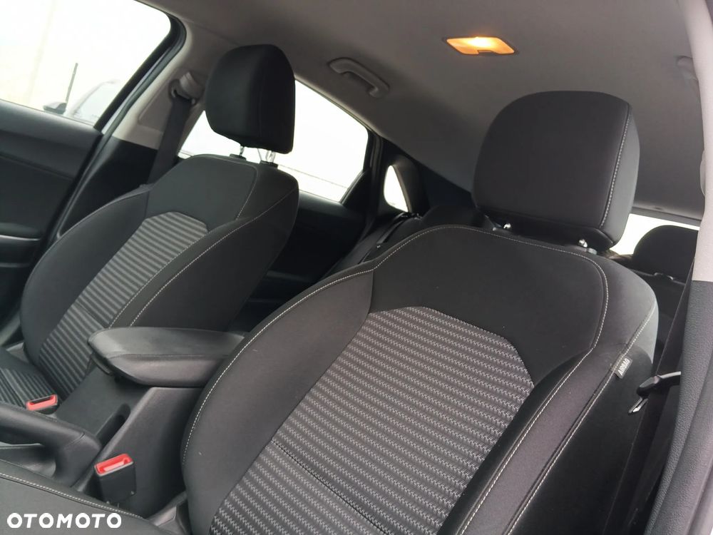 Kia Ceed 1.5 T-GDI M - 14