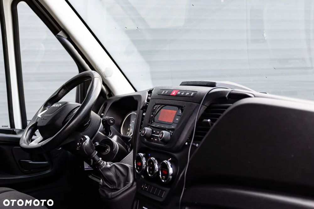 Iveco Daily 35S18 3.0D 180KM + pakiet LED - 8