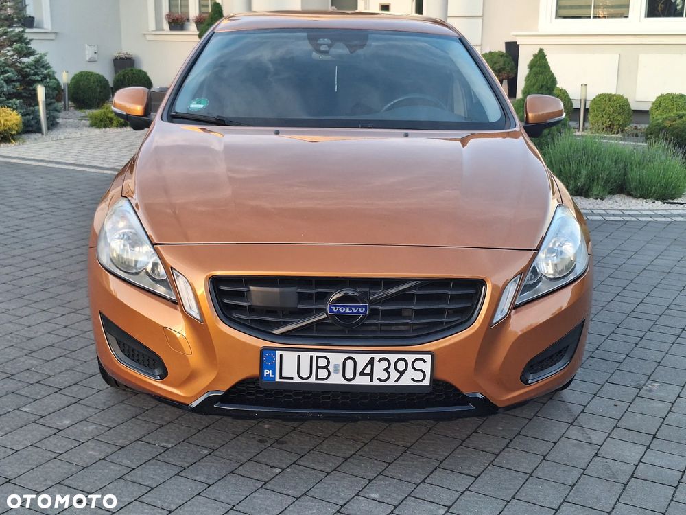 Volvo S60 D3 Geartronic - 12