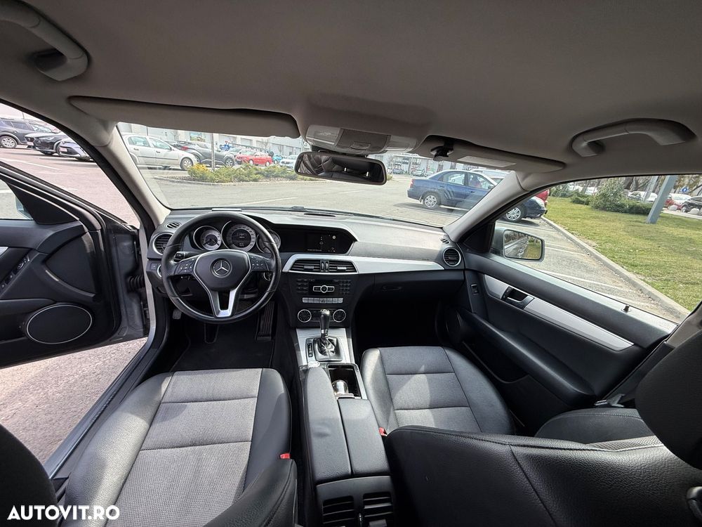 Mercedes-Benz C 220 CDI DPF (BlueEFFICIENCY) 7G-TRONIC Avantgarde - 15