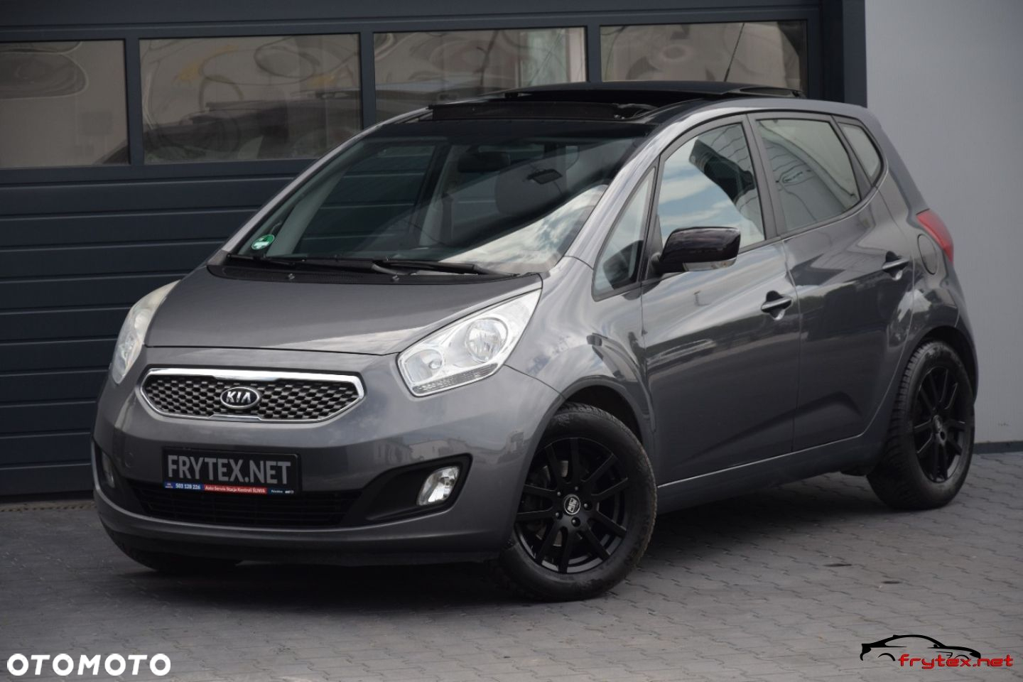 Kia Venga - 10