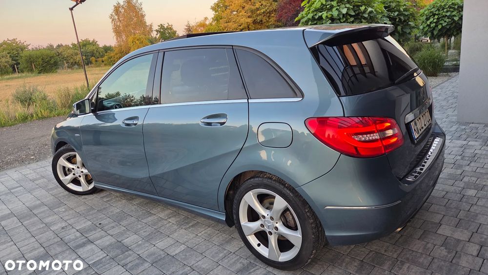 Mercedes-Benz Klasa B 200 (BlueEFFICIENCY) - 27